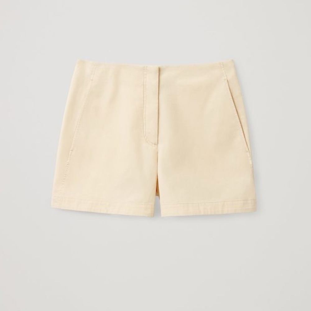 COS high rise shorts light beige size 2 NWOT
